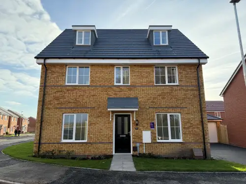 Click Here To Enlarge This Photo Of Taylor Wimpey - Bingham Gate